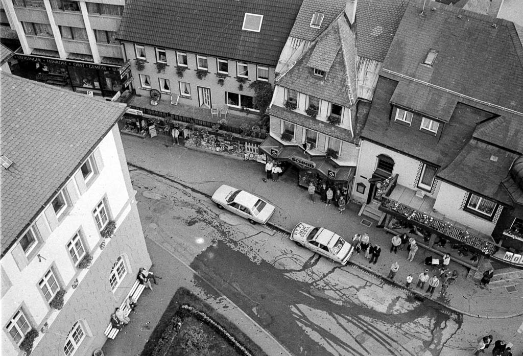Blick von oben auf den unteren Rathausplatz, ca. 1985