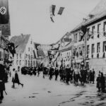 Aufmarsch beim Erntedankfest in der Unteren Hauptstraße, Oktober 1938