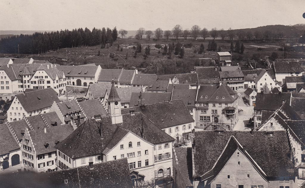 2 Fotos: Blick vom Kirchturm zum Alenberg, ca. 1926