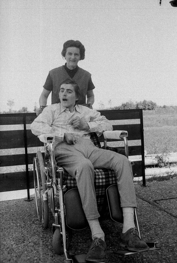 Manfred Kaufmann und Käthe Kaufmann auf ihrem Balkon, September 1973