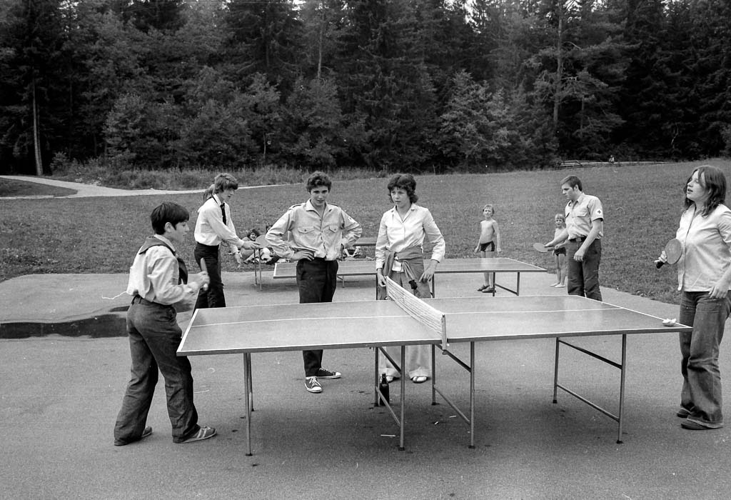 Tischtennisplatten beim Waldbad, 1974