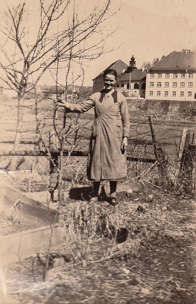 Klara Zepf in den Bittengärten, ca. 1936-1940