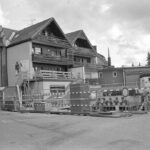 3 Fotos: Bau des Sparkassen-Anbaus in der Maienlandstraße, 1993