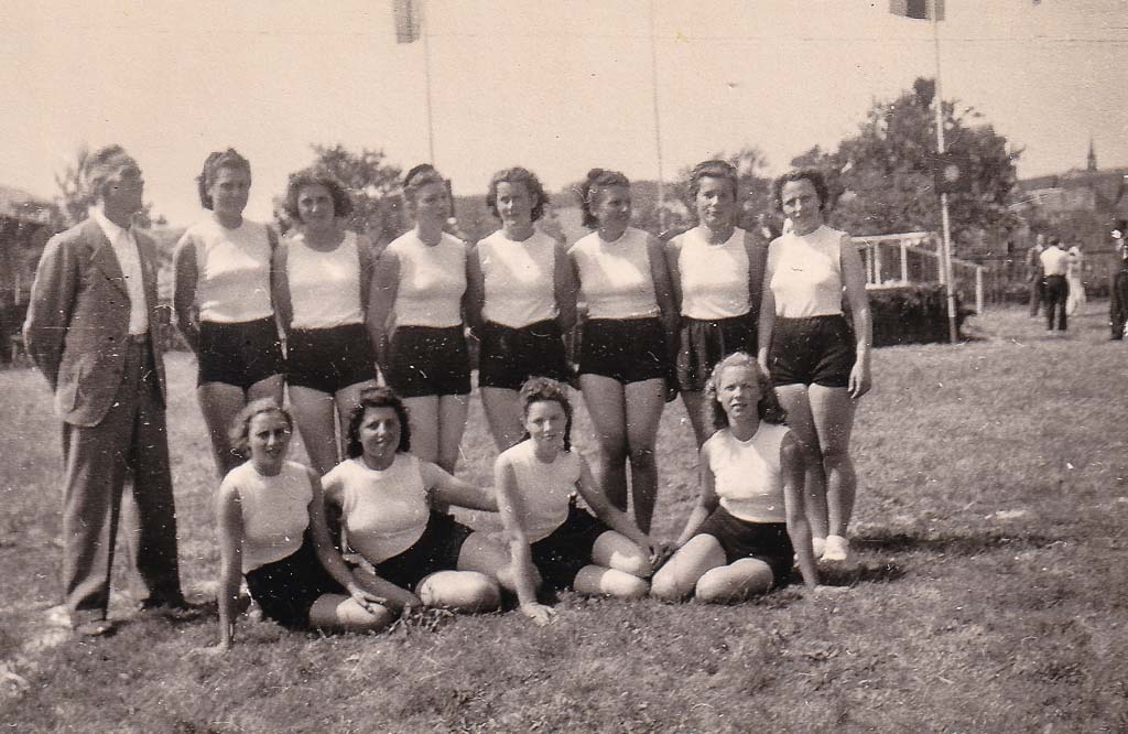 Turnerinnen des Turnerbundes beim Gauturnfest in Bräunlingen, Juli 1949