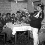 3 Fotos: »Laternenbrüder« und Narrenpolizist, Fasnacht 1957